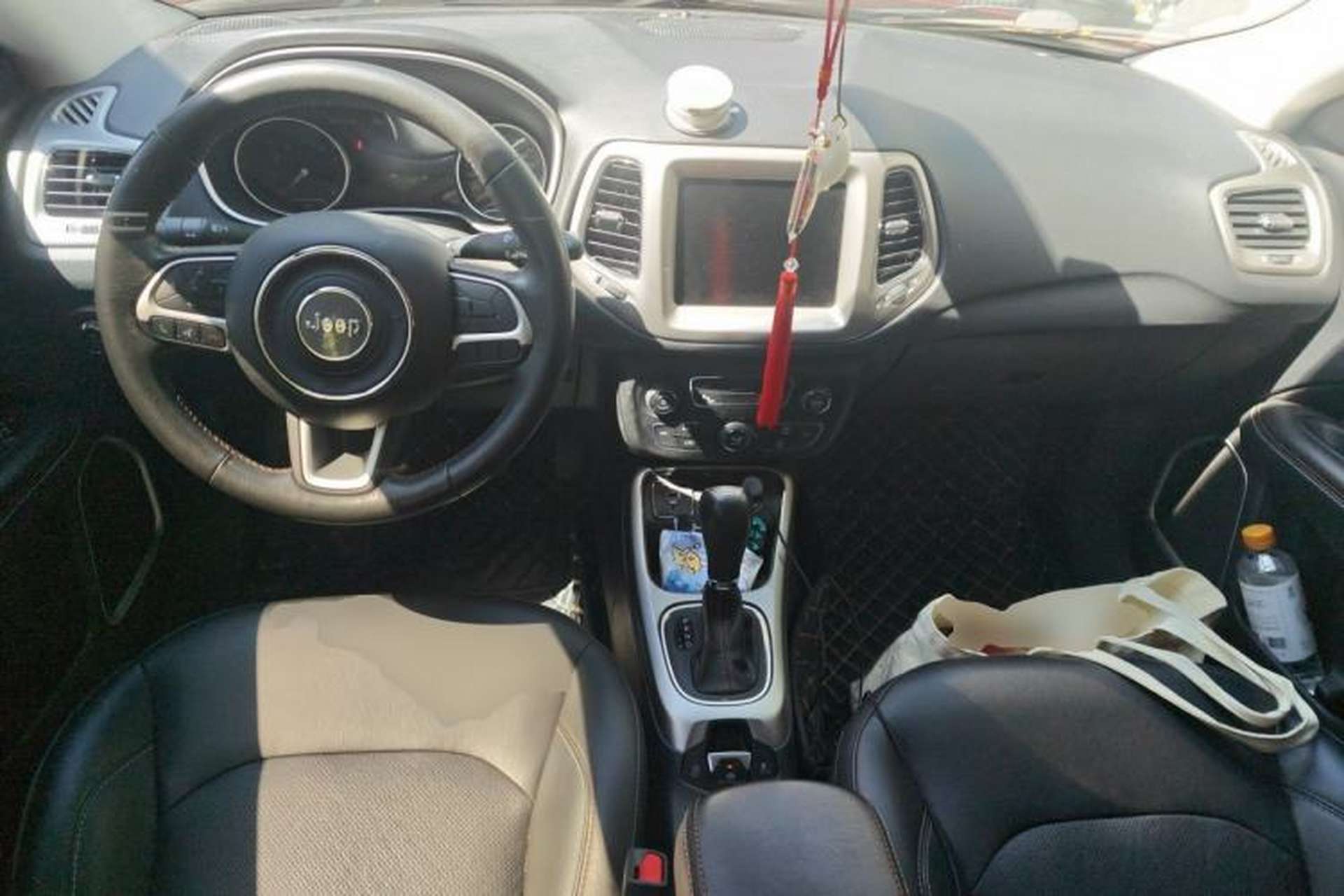 Used Jeep Compass 2017 200T Automatic Family Edition Center Console