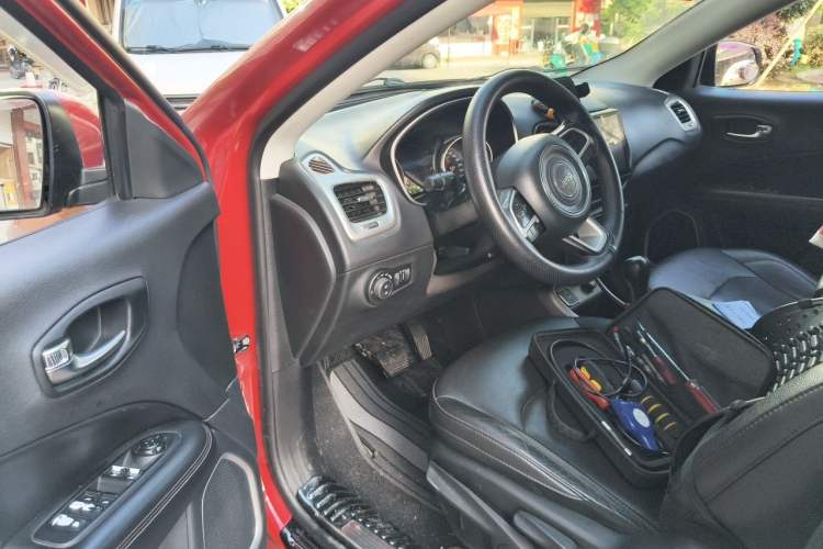 Used Jeep Compass 2017 200T Automatic Family Edition Driver Seat