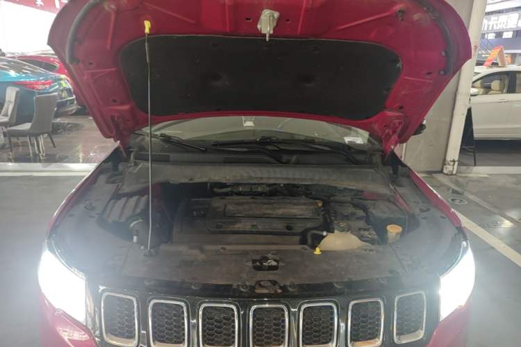 Used Jeep Compass 2017 200T Automatic Family Edition Engine Bay