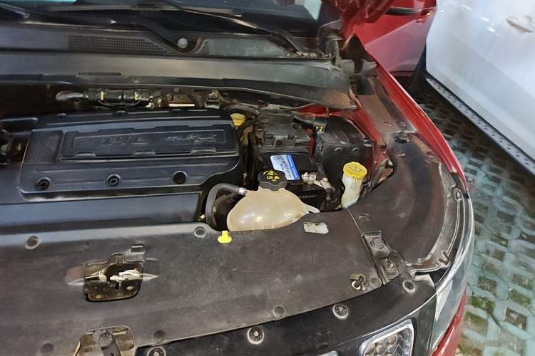 Used Jeep Compass 2017 200T Automatic Family Edition Engine Bay Left