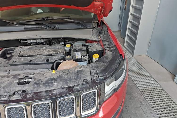 Used Jeep Compass 2017 200T Automatic Family Edition Engine Bay Left