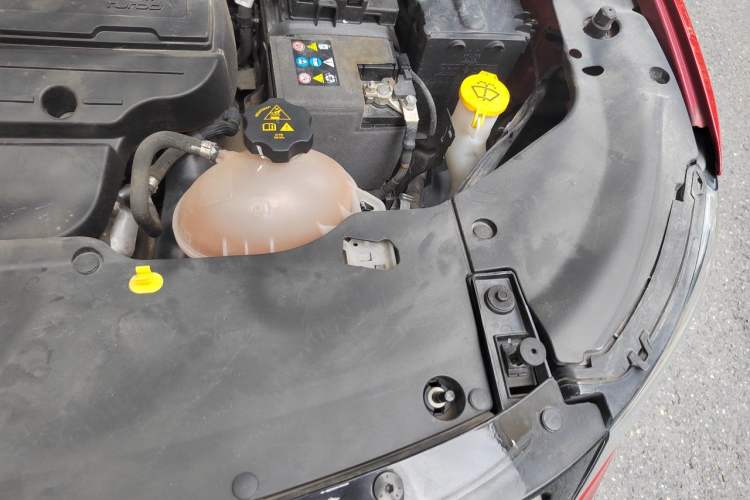 Used Jeep Compass 2017 200T Automatic Family Edition Engine Bay Left