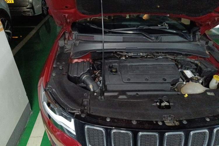 Used Jeep Compass 2017 200T Automatic Family Edition Engine Bay Right