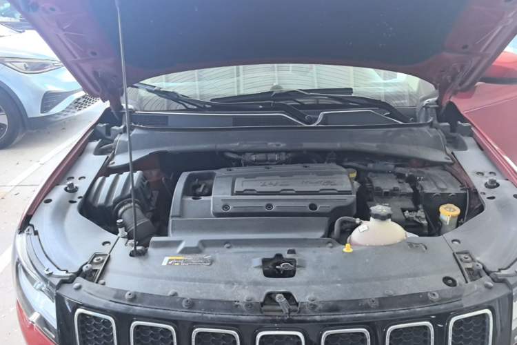 Used Jeep Compass 2017 200T Automatic Family Edition Engine Bay