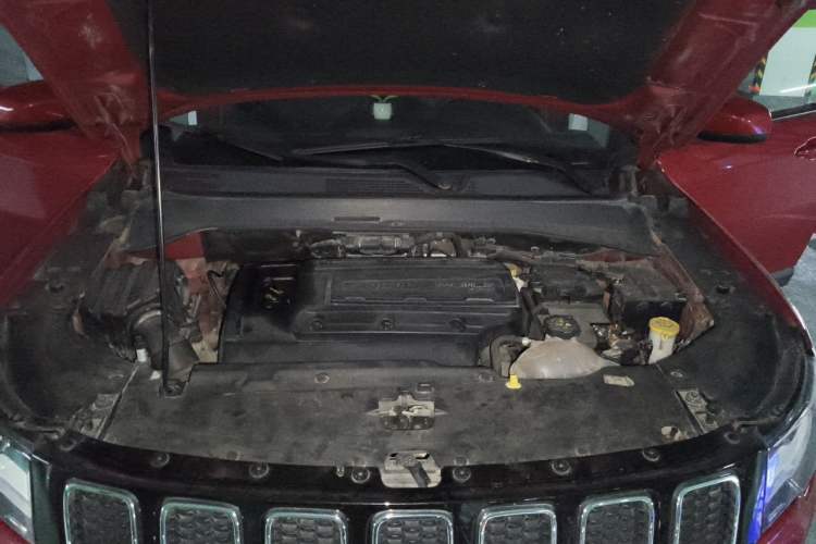 Used Jeep Compass 2017 200T Automatic Family Edition Engine Bay