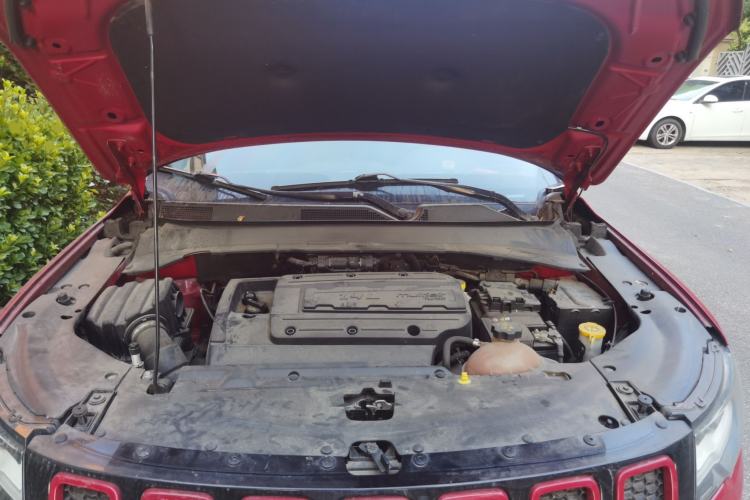 Used Jeep Compass 2017 200T Automatic Comfort Edition Engine Bay