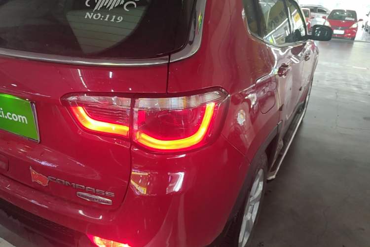 Used Jeep Compass 2017 200T Automatic Family Edition Exterior 3