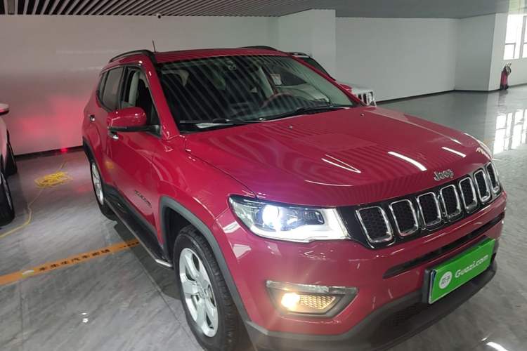 Used Jeep Compass 2017 200T Automatic Family Edition Front Right 45 Deg