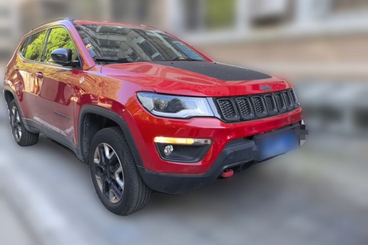 Used Jeep Compass 2017 200TS Automatic High-Performance All-Wheel Drive Edition Front Right 45 Deg