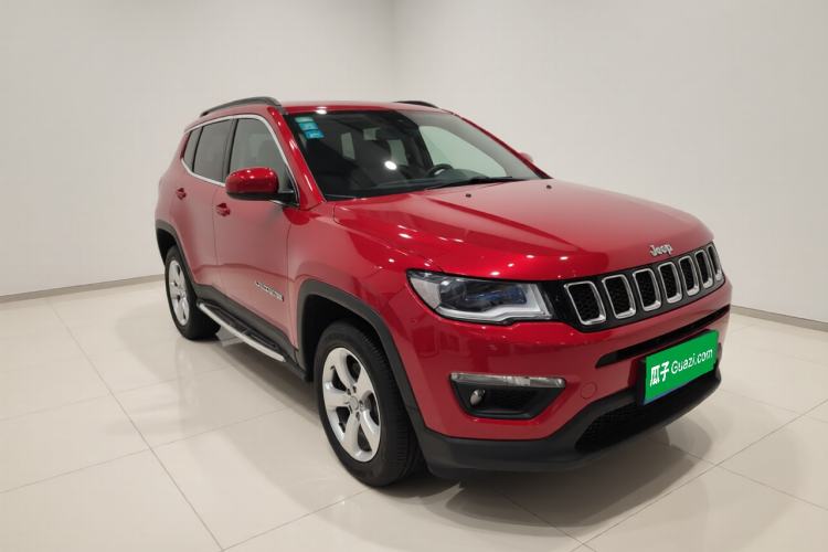 Used Jeep Compass 2017 200T Automatic Family Edition Front Right 45 Deg
