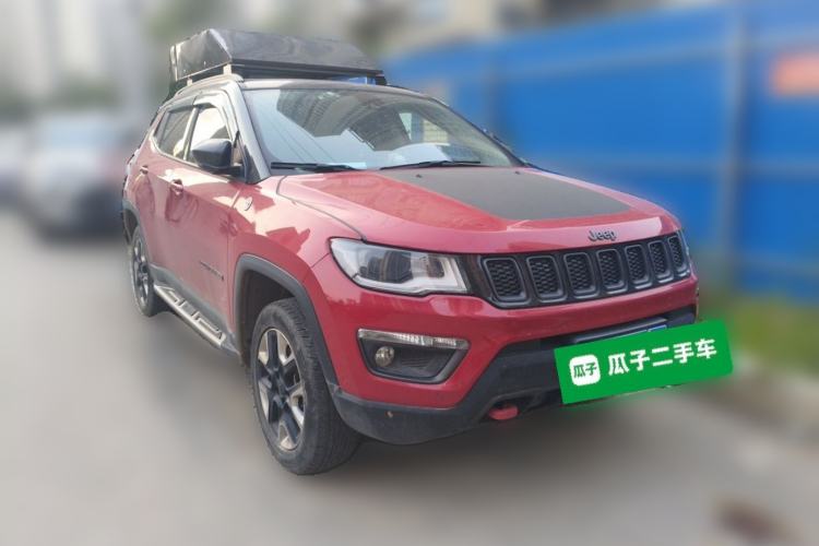 Used Jeep Compass 2017 200TS Automatic High-Performance All-Wheel Drive Edition Front Right 45 Deg