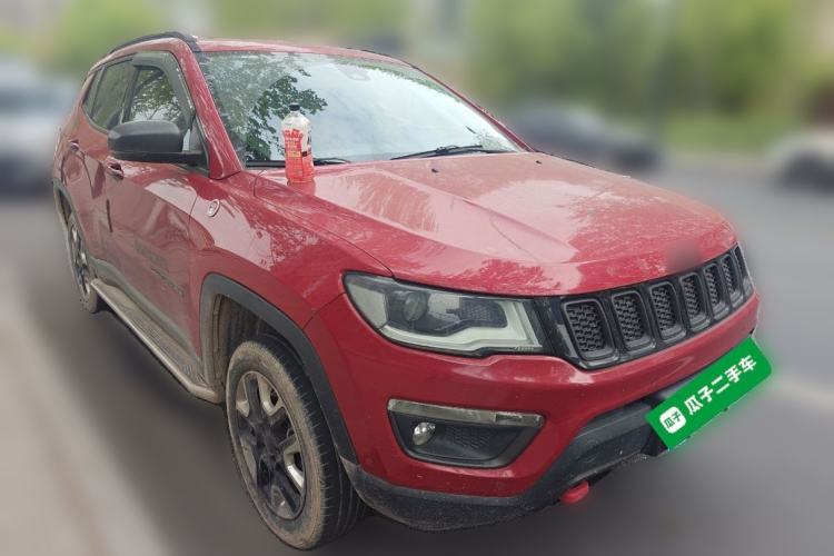 Used Jeep Compass 2017 200TS Automatic High-Performance All-Wheel Drive Edition Front Right 45 Deg