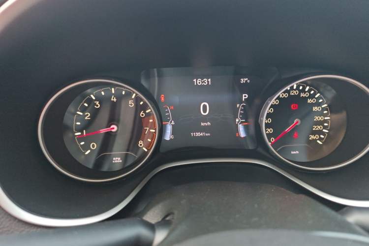 Used Jeep Compass 2017 200T Automatic Family Edition Instrument Cluster