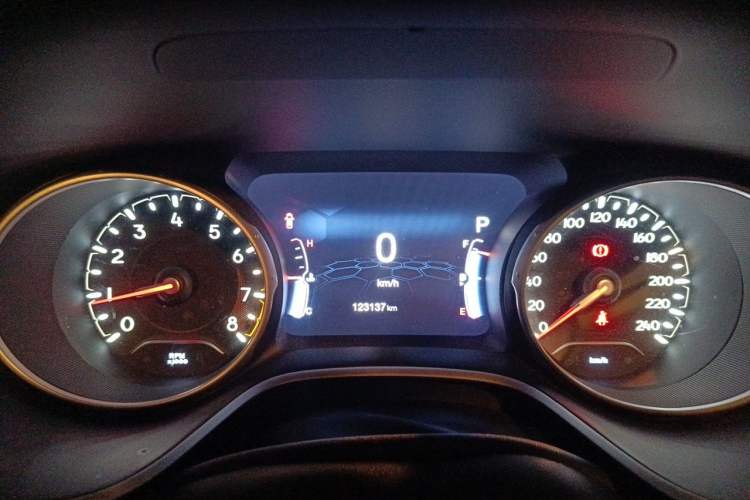 Used Jeep Compass 2017 200T Automatic Family Edition Instrument Cluster