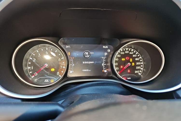 Used Jeep Compass 2017 200T Automatic Family Edition Instrument Cluster