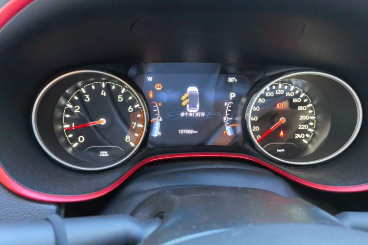 Used Jeep Compass 2017 200TS Automatic High-Performance All-Wheel Drive Edition Instrument Cluster