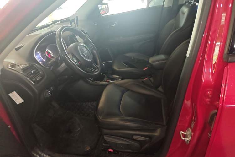 Used Jeep Compass 2017 200T Automatic Family Edition Left Front Seat
