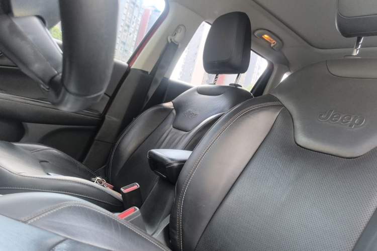 Used Jeep Compass 2017 200T Automatic Family Edition Left Front Seat