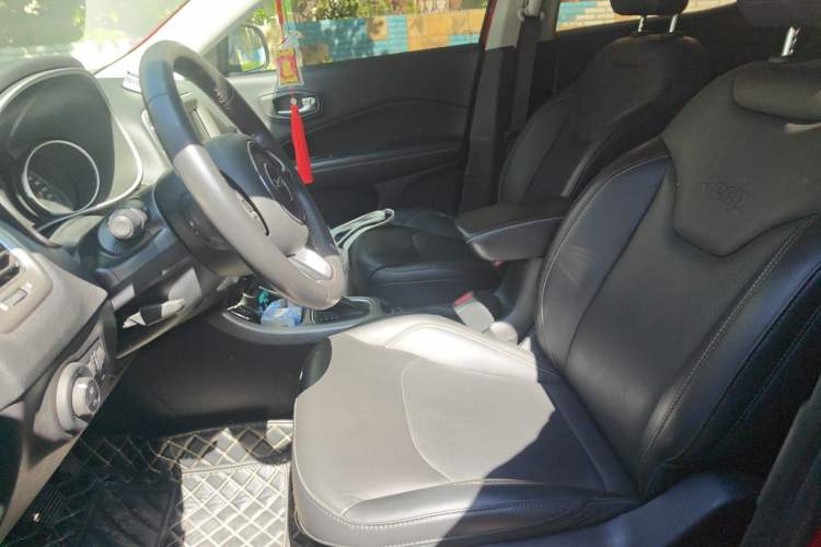 Used Jeep Compass 2017 200T Automatic Family Edition Left Front Seat