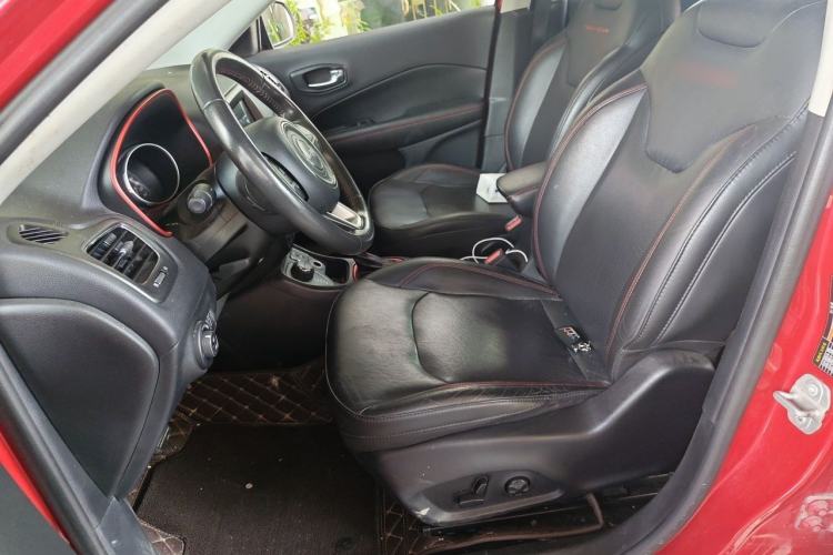 Used Jeep Compass 2017 200TS Automatic High-Performance All-Wheel Drive Edition Left Front Seat
