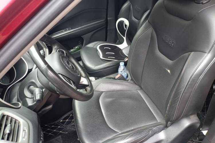 Used Jeep Compass 2017 200T Automatic Family Edition Left Front Seat