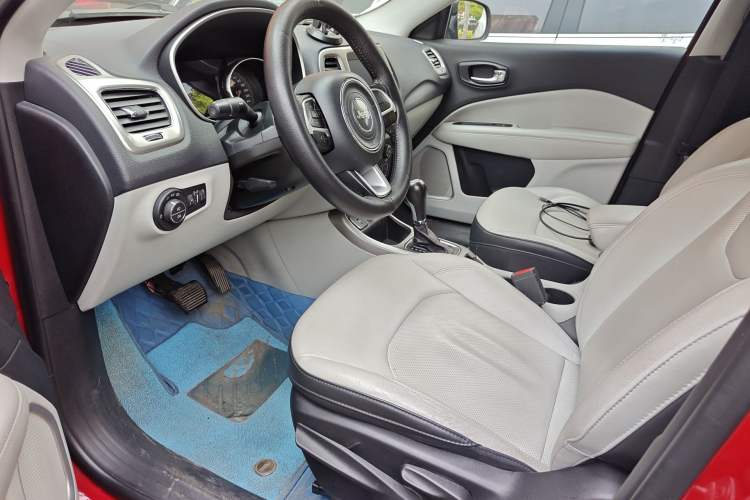 Used Jeep Compass 2017 200T Automatic Family Edition Left Front Seat