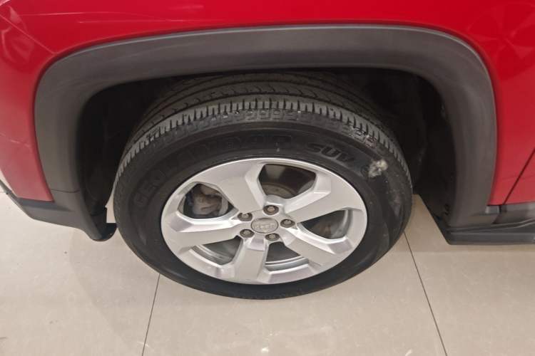 Used Jeep Compass 2017 200T Automatic Family Edition Left Front Wheel Hub