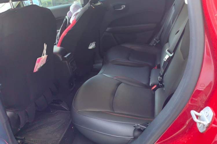 Used Jeep Compass 2017 200TS Automatic High-Performance All-Wheel Drive Edition Left Rear Seat