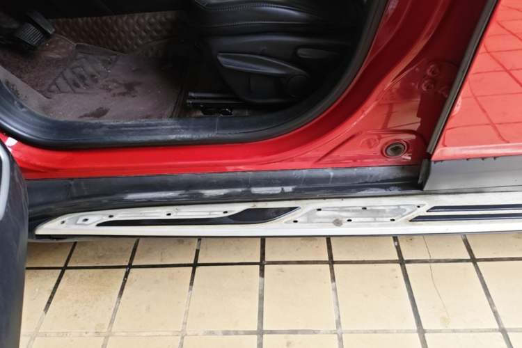 Used Jeep Compass 2017 200T Automatic Family Edition Left Side Sill