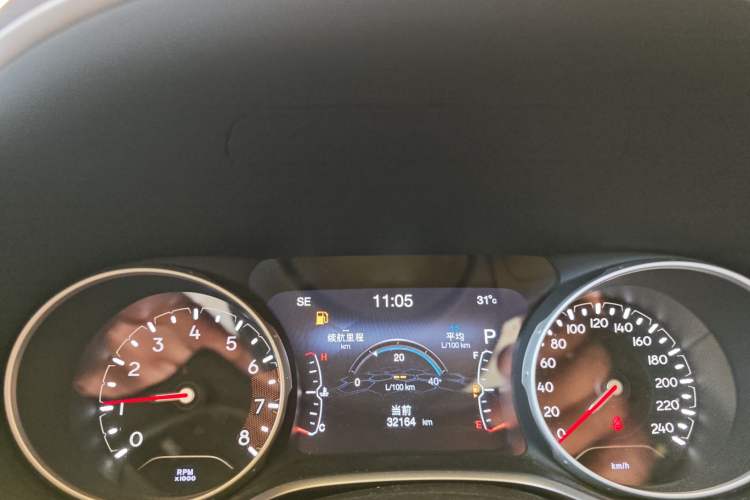 Used Jeep Compass 2017 200T Automatic Family Edition Odometer Close Up