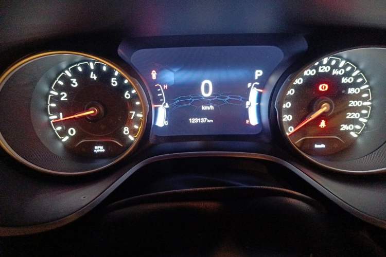 Used Jeep Compass 2017 200T Automatic Family Edition Odometer Close Up