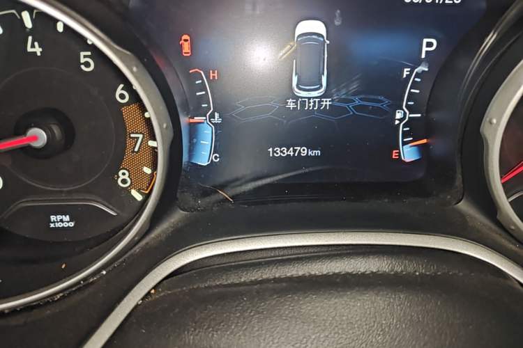 Used Jeep Compass 2017 200T Automatic Family Edition Odometer Close Up