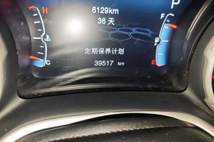 Used Jeep Compass 2017 200T Automatic Family Edition Odometer Close Up