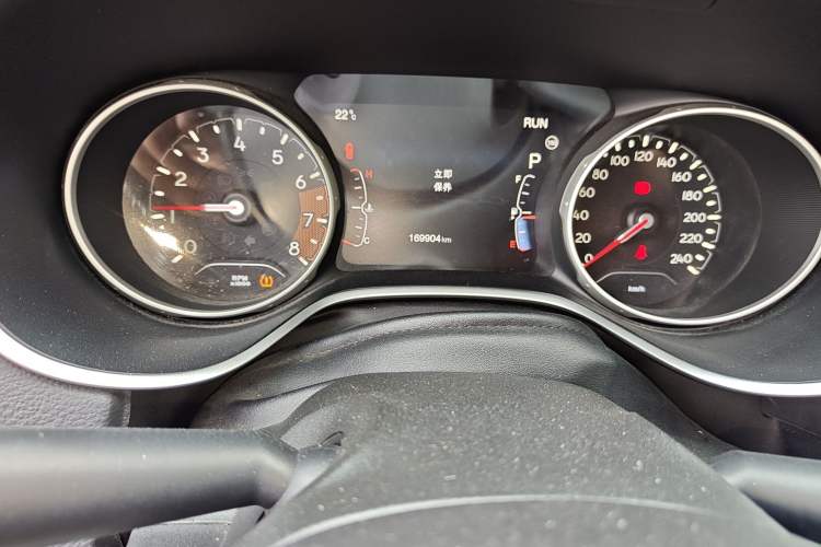 Used Jeep Compass 2017 200T Automatic Family Edition Odometer Close Up