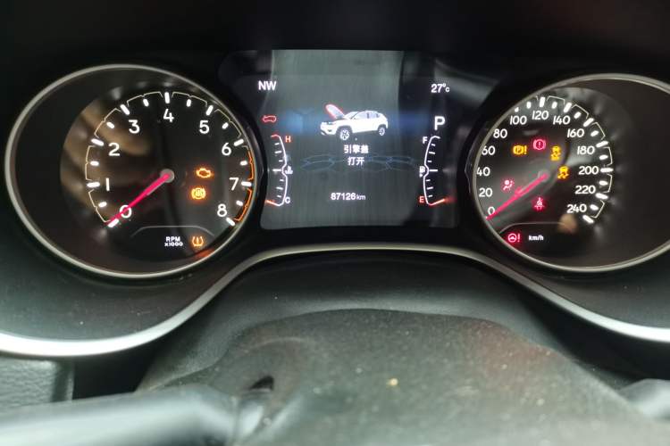 Used Jeep Compass 2017 200T Automatic Family Edition Odometer Close Up