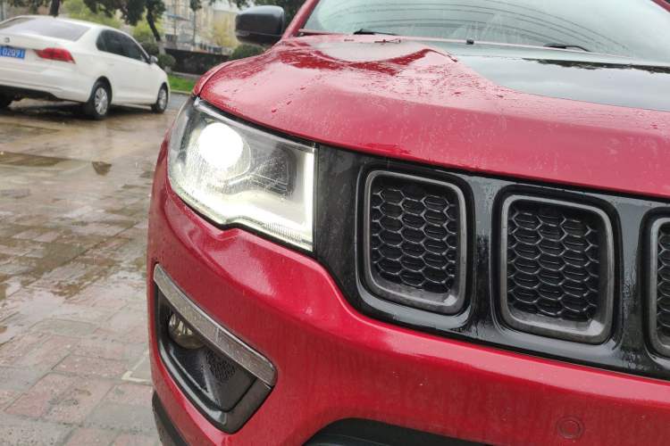 Used Jeep Compass 2017 200TS Automatic High-Performance All-Wheel Drive Edition Right Front Headlight
