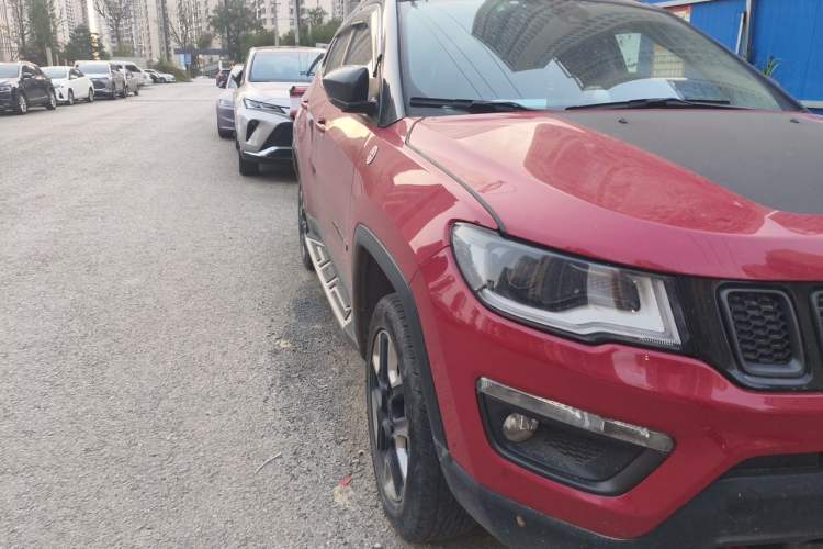 Used Jeep Compass 2017 200TS Automatic High-Performance All-Wheel Drive Edition Right Front Headlight
