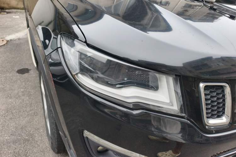 Used Jeep Compass 2017 200T Automatic Family Edition Right Front Headlight