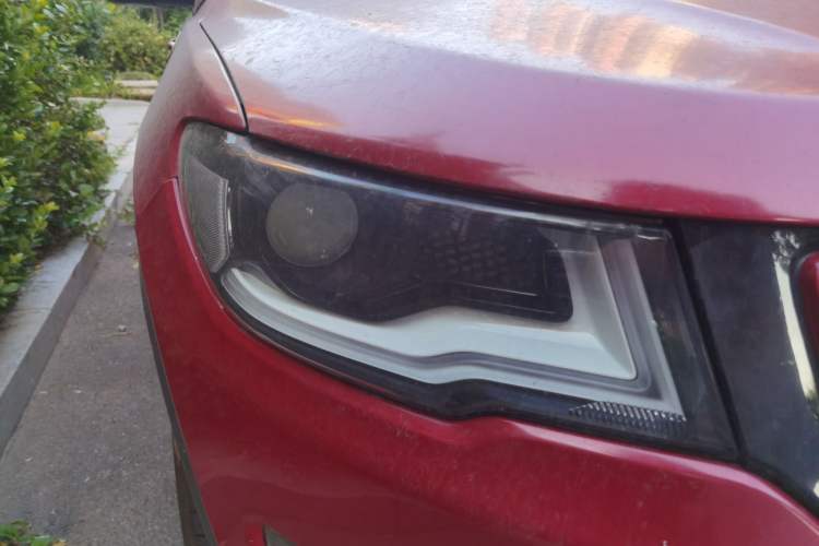 Used Jeep Compass 2017 200T Automatic Comfort Edition Right Front Headlight