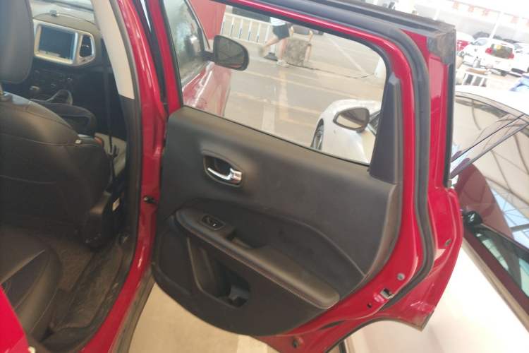 Used Jeep Compass 2017 200T Automatic Family Edition Right Rear Door Interior