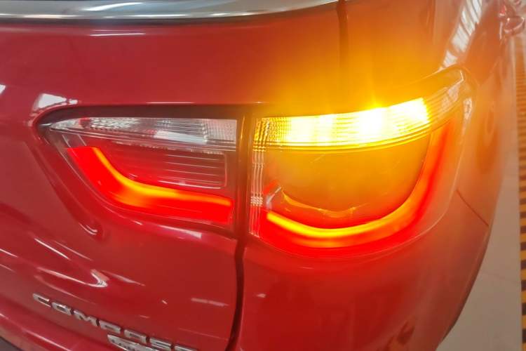 Used Jeep Compass 2017 200T Automatic Family Edition Right Rear Taillight