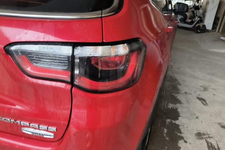 Used Jeep Compass 2017 200T Automatic Family Edition Right Rear Taillight