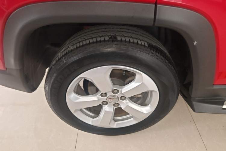 Used Jeep Compass 2017 200T Automatic Family Edition Right Rear Wheel Hub