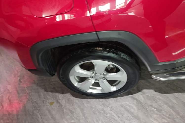 Used Jeep Compass 2017 200T Automatic Family Edition Right Rear Wheel Hub