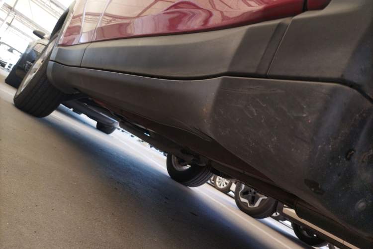 Used Jeep Compass 2017 200T Automatic Family Edition Right Side Sill