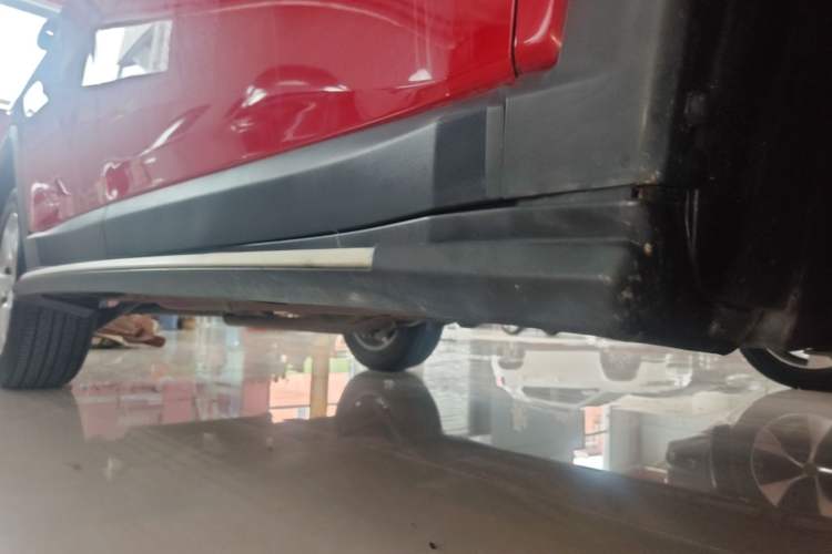 Used Jeep Compass 2017 200T Automatic Family Edition Right Side Sill
