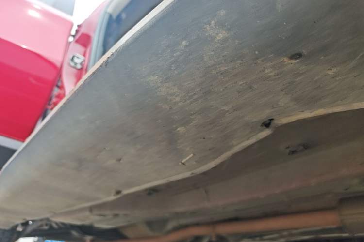 Used Jeep Compass 2017 200T Automatic Family Edition Right Side Sill