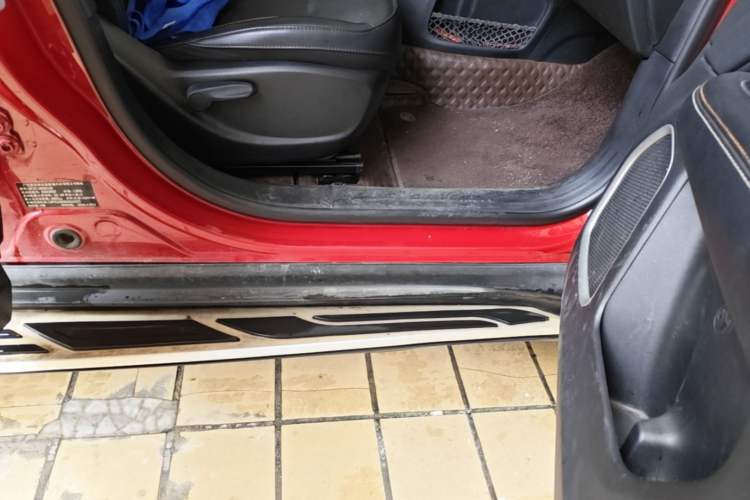 Used Jeep Compass 2017 200T Automatic Family Edition Right Side Sill