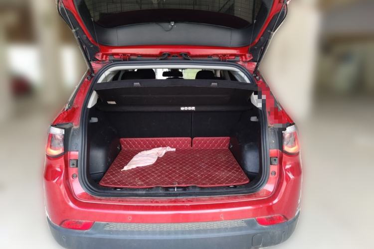 Used Jeep Compass 2017 200T Automatic Family Edition Trunk