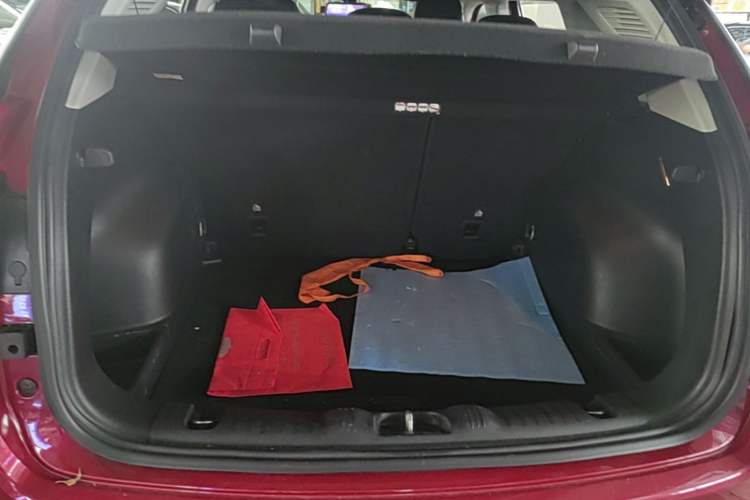 Used Jeep Compass 2017 200T Automatic Family Edition Trunk